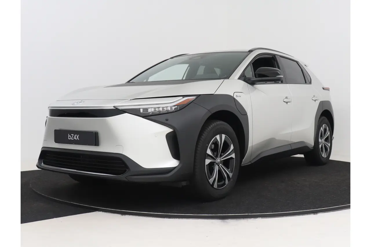 Toyota bZ4X Dynamic 71 kWh 2025, foto 1