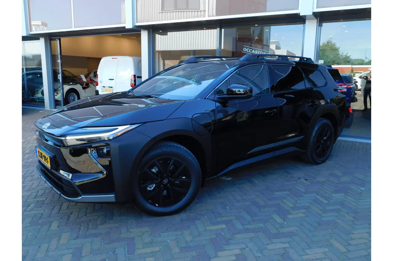 Toyota bZ4X Executive AWD 75 kWh 2026, foto 1