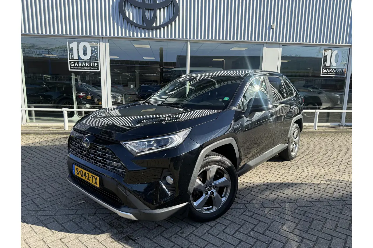 Toyota RAV4 2.5 Hybrid AWD Executive 2021, foto 1