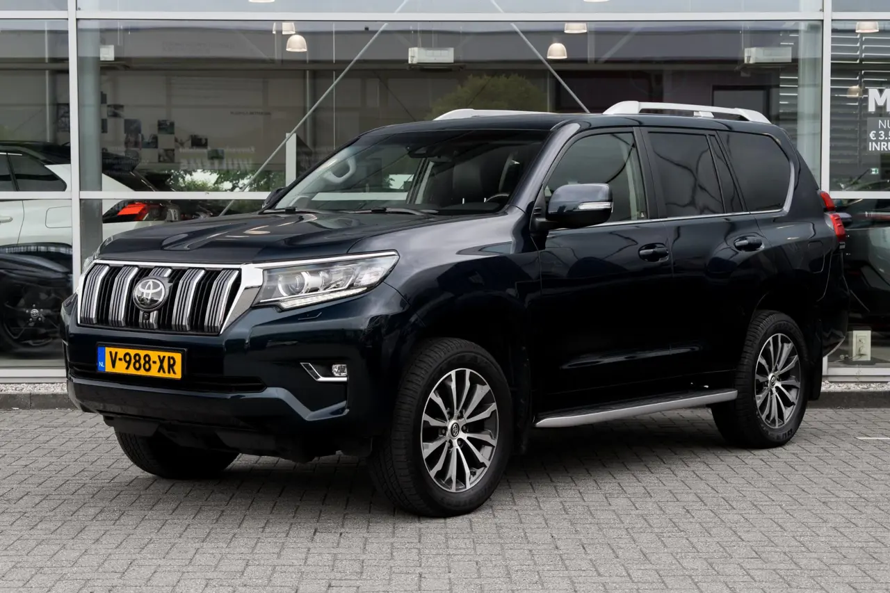 Toyota Land Cruiser 2.8 D-4D-F Executive Blind Van 2019, foto 1