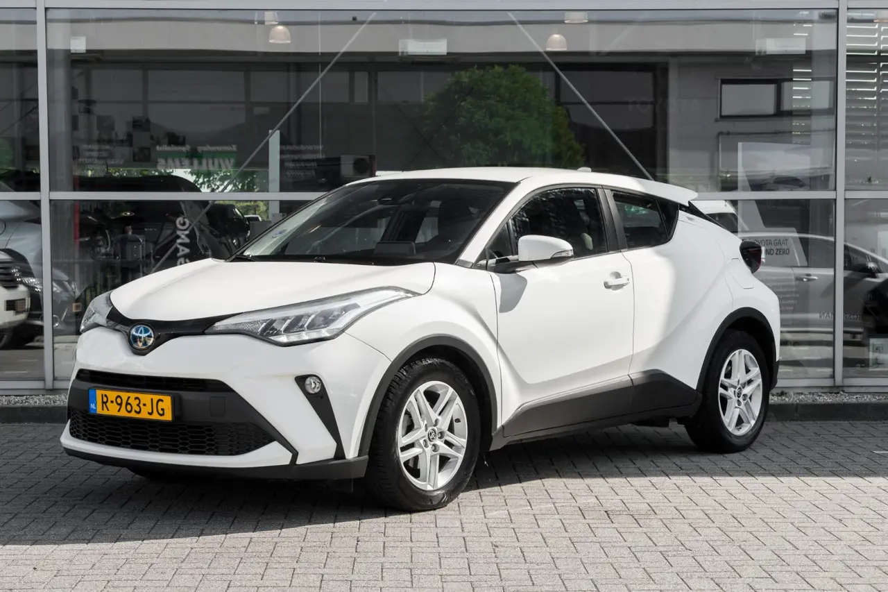 Toyota C-HR 1.8 Hybrid Active 2022, foto 1