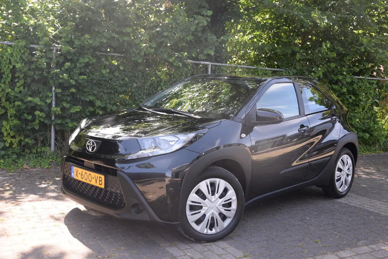 Toyota Aygo X 1.0 VVT-i S-CVT Play 2024, foto 1