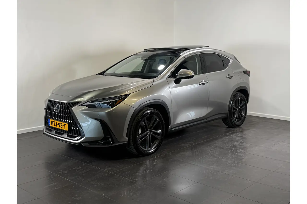 Lexus NX 450H+ AWD Executive Line 2025, foto 1