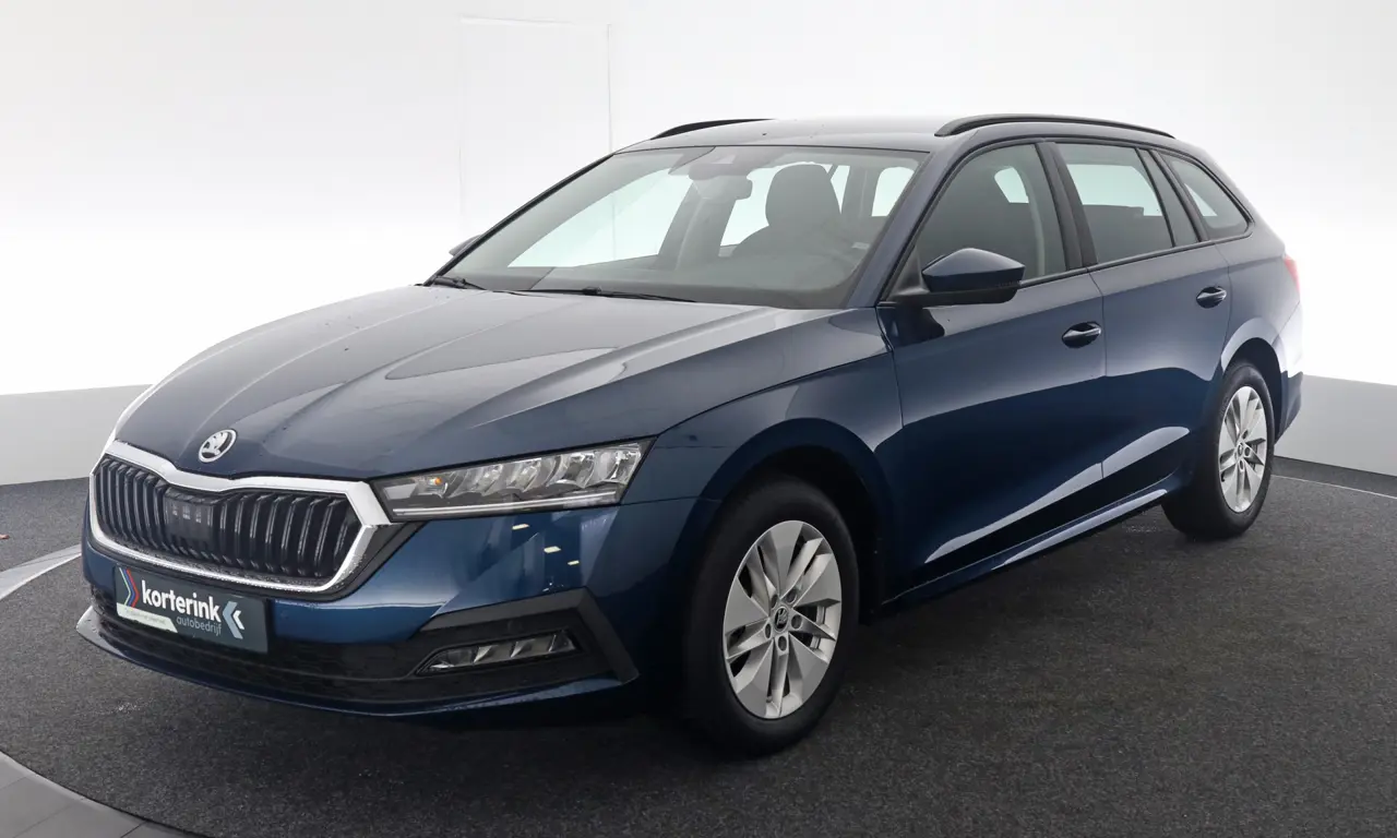 Škoda Octavia Combi 1.0 TSI Business Edition 2021, foto 1