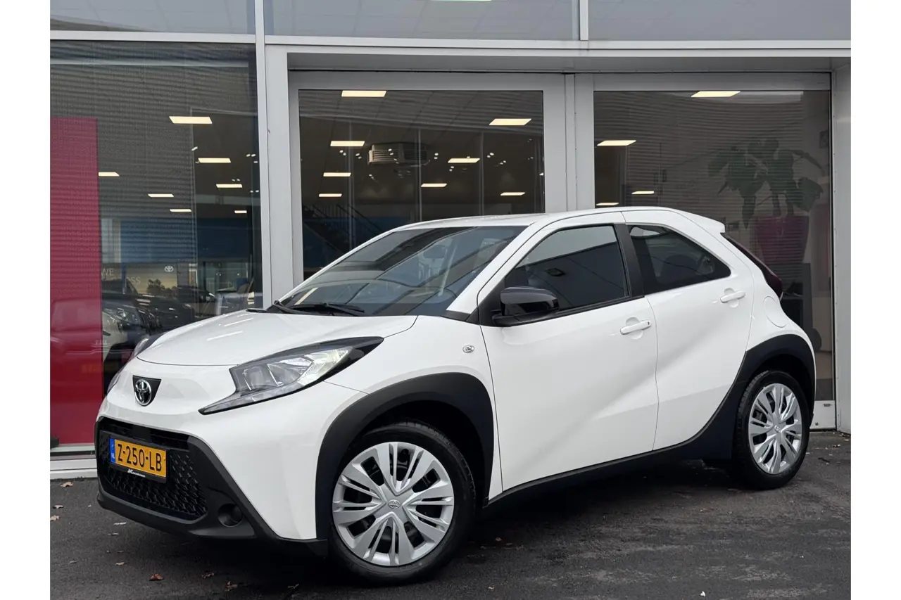 Toyota Aygo X 1.0 VVT-i Mt Play 2024, foto 1