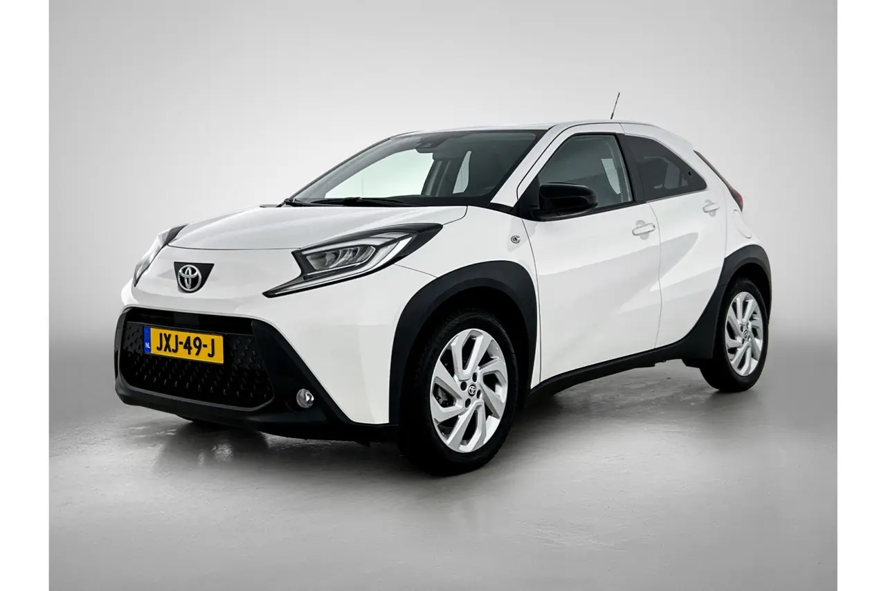 Toyota Aygo X 1.0 VVT-i MT first 2024, foto 1