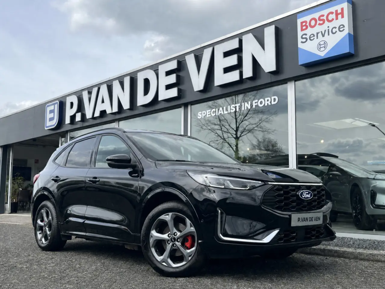 Ford Kuga 2.5 PHEV St-Line X 243Pk E-CVT Automaat 2024, foto 1