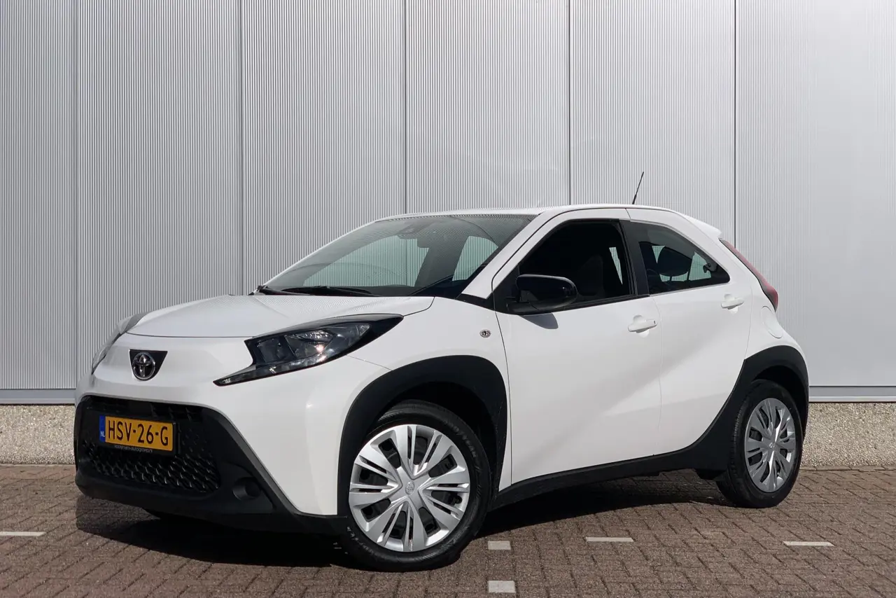 Toyota Aygo X 1.0 VVT-i Mt Play 2025, foto 1