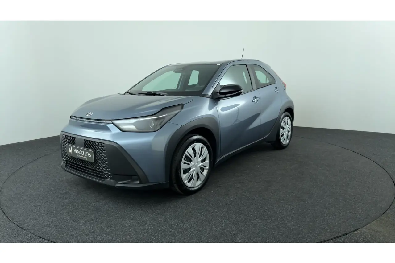 Toyota Aygo X Hybrid 115 Play 2026, foto 1