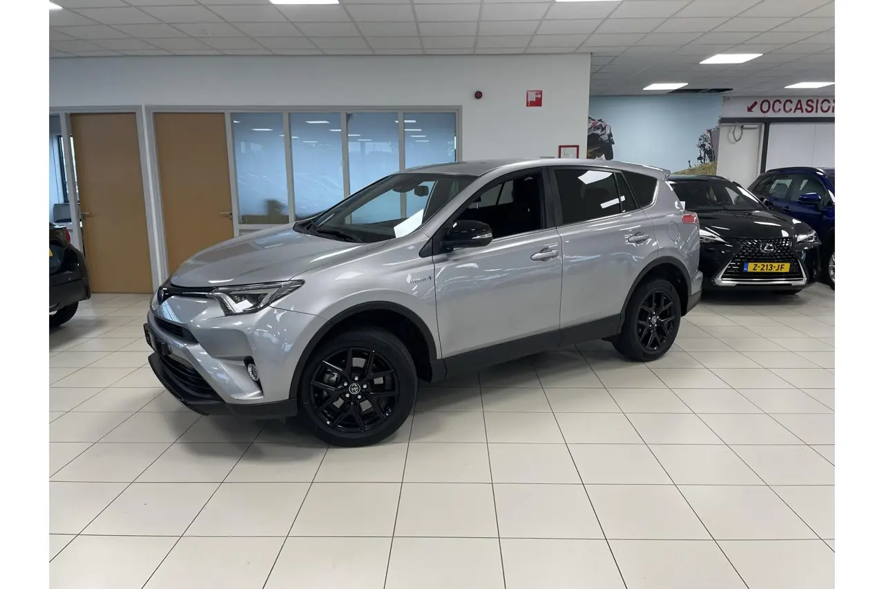 Toyota RAV4 2.5 Hybrid Dynamic 2018, foto 1