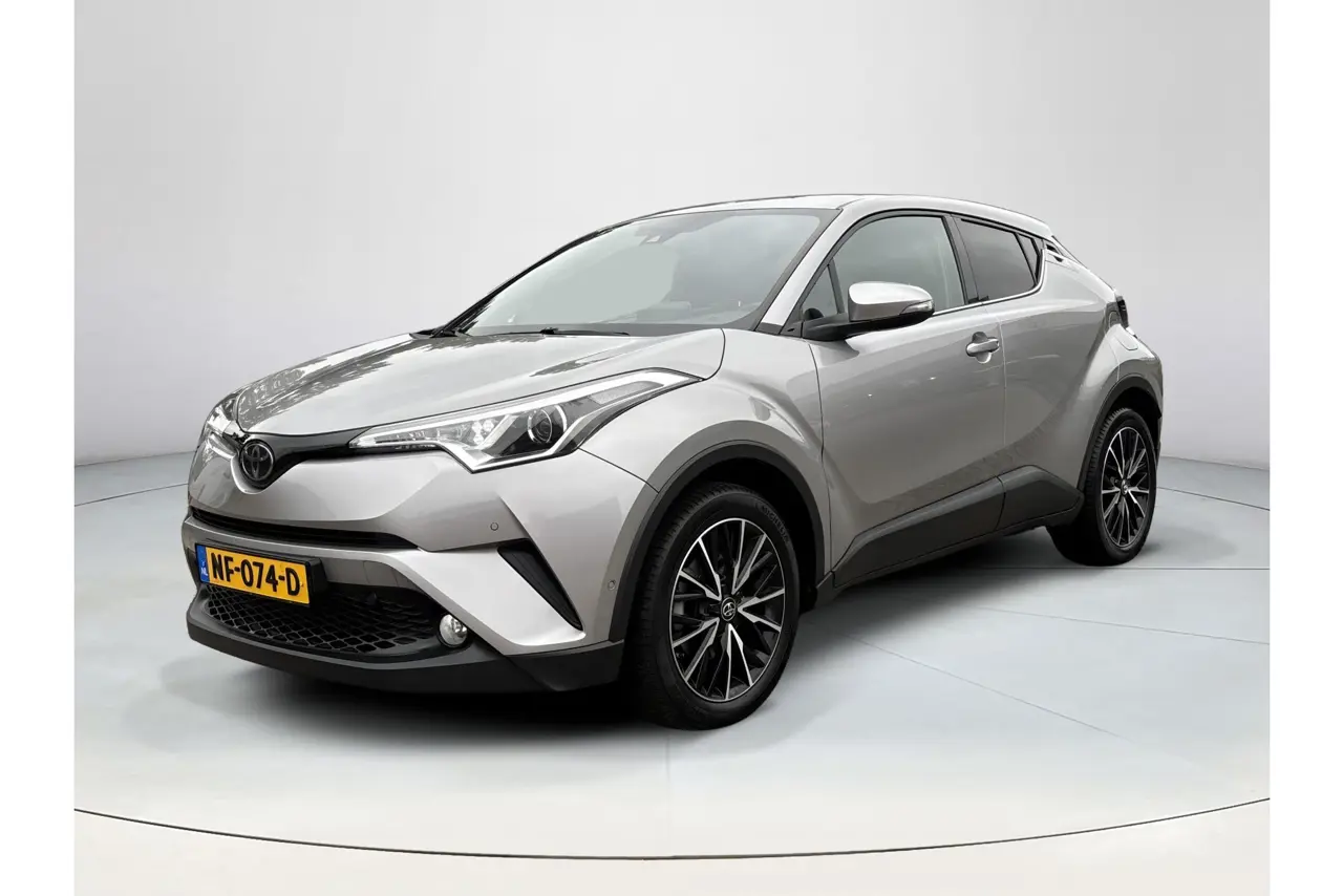 Toyota C-HR 1.2 Executive 2017, foto 1