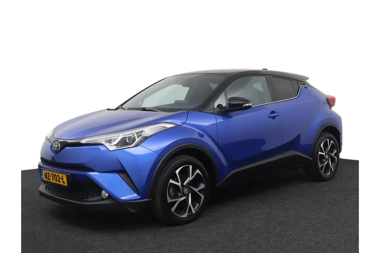 Toyota C-HR 1.2 Bi-Tone 2017, foto 1