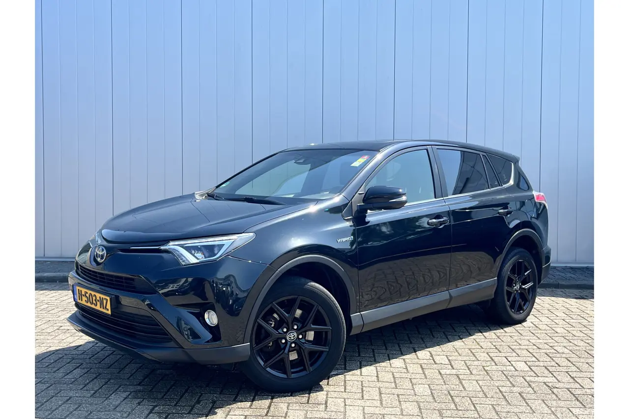 Toyota RAV4 2.5 Hybrid Black Edition Dealer Onderhouden Panorama Leer Alcantara Parkeer Sensoren Stoel Verwarmd 2017, foto 1