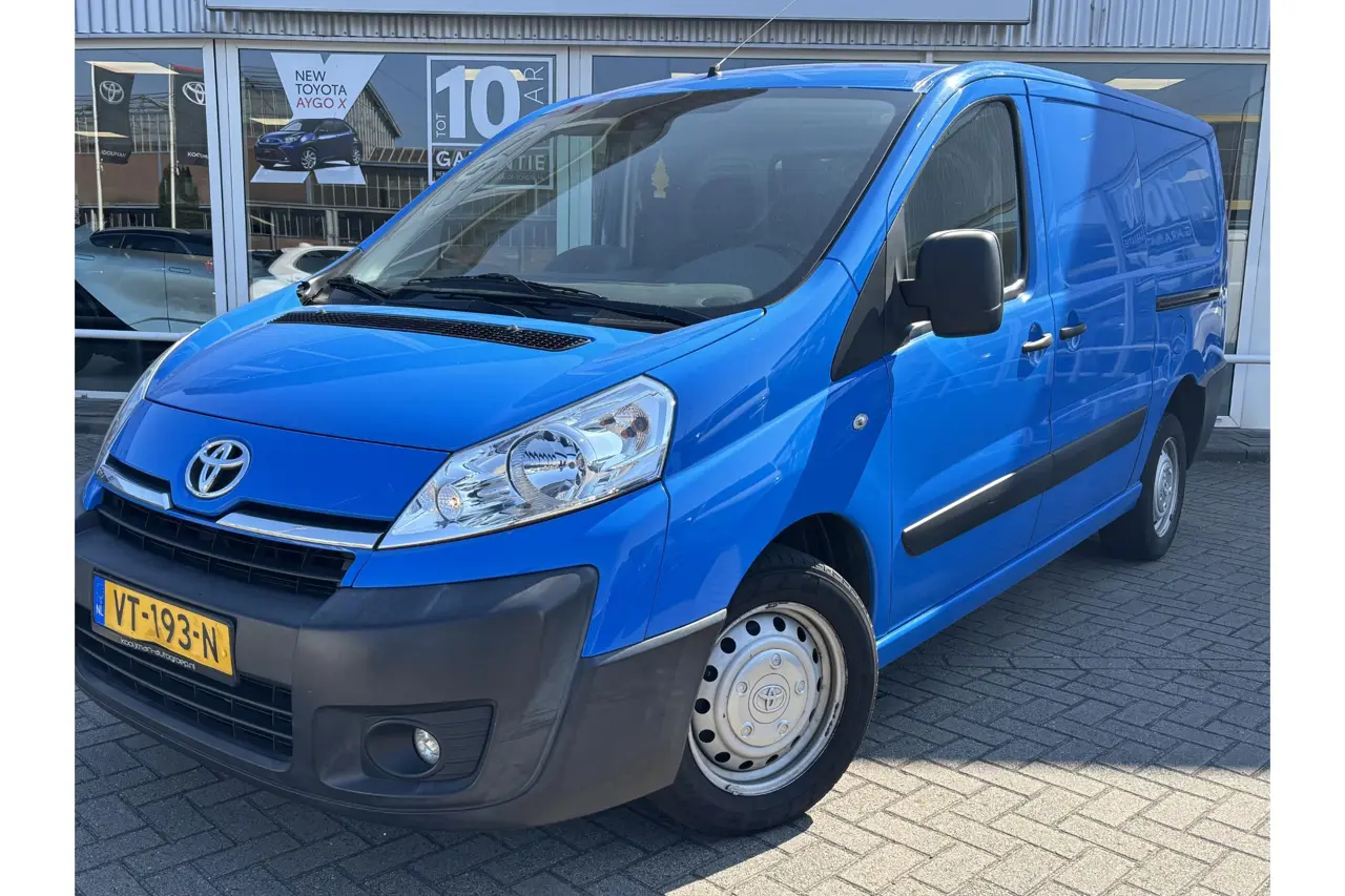 Toyota Proace 2.0D L2H1 Aspiration 2016, foto 1