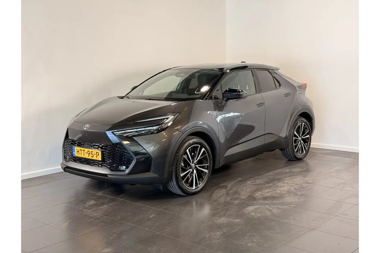 Toyota C-HR 2.0 Plug-In Hybrid 220 Executive 2025, foto 1