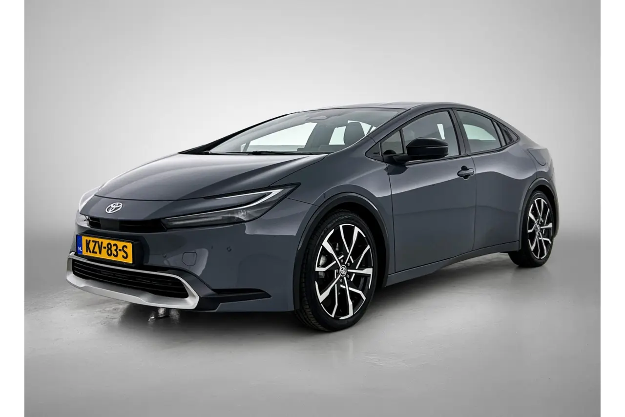 Toyota Prius 2.0 Plug-in Executive 2025, foto 1