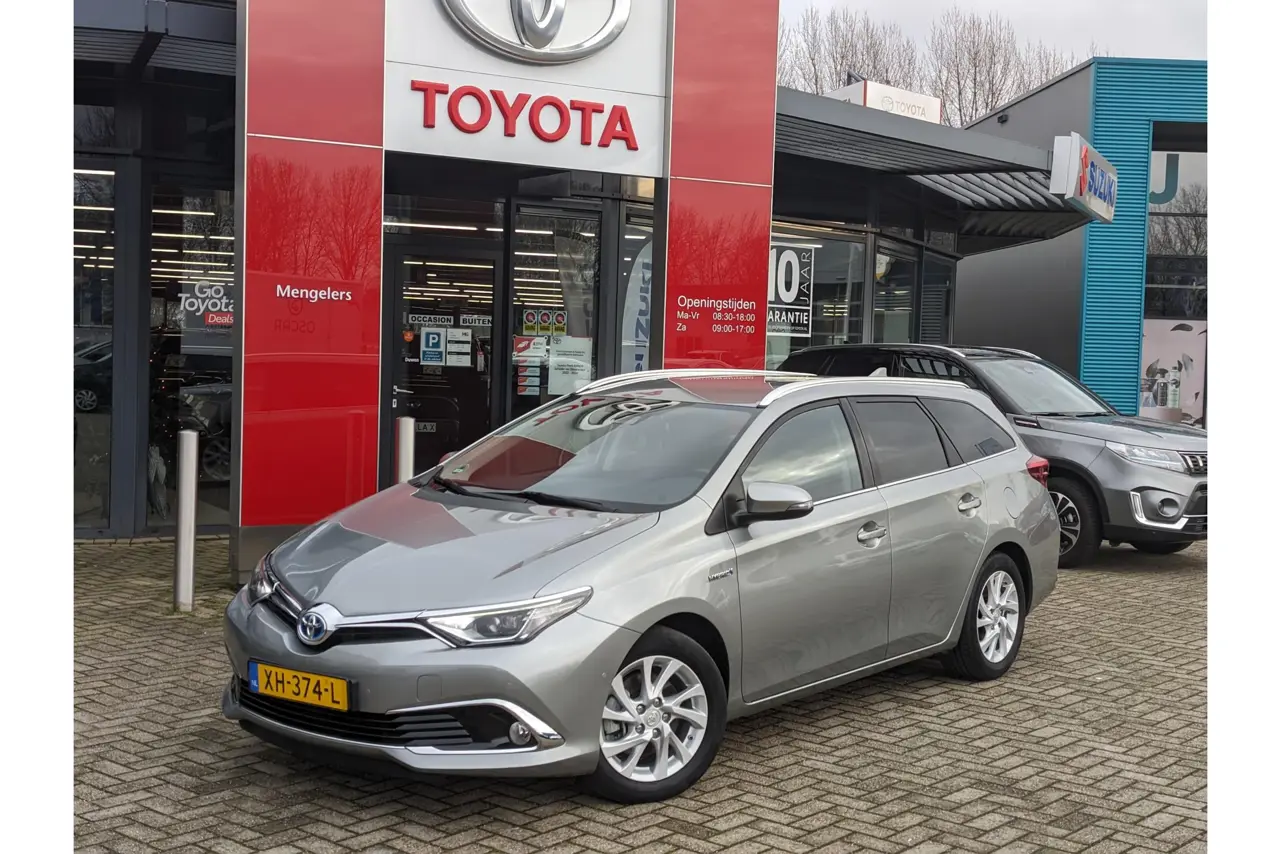 Toyota Auris Touring Sports 1.8 Hybrid Executive 2018, foto 1