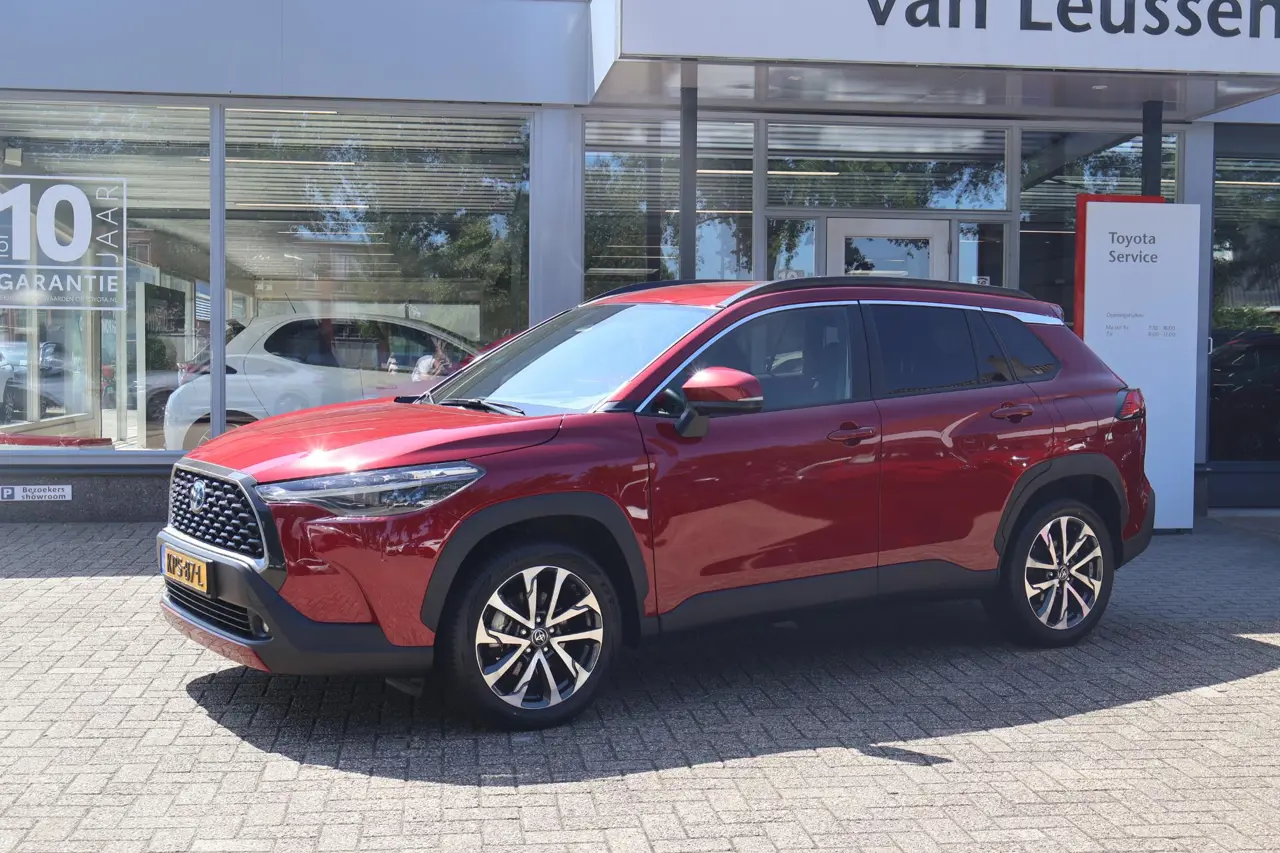 Toyota Corolla Cross Hybrid 140 Style 2023, foto 1