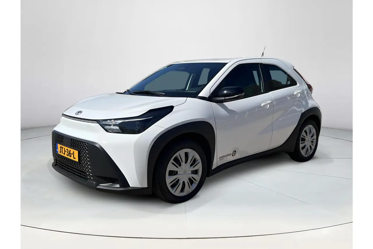 Toyota Aygo X Hybrid 115 Play 2026, foto 1