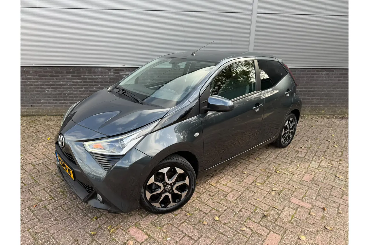 Toyota Aygo 1.0 VVT-i X-Joy 2020, foto 1