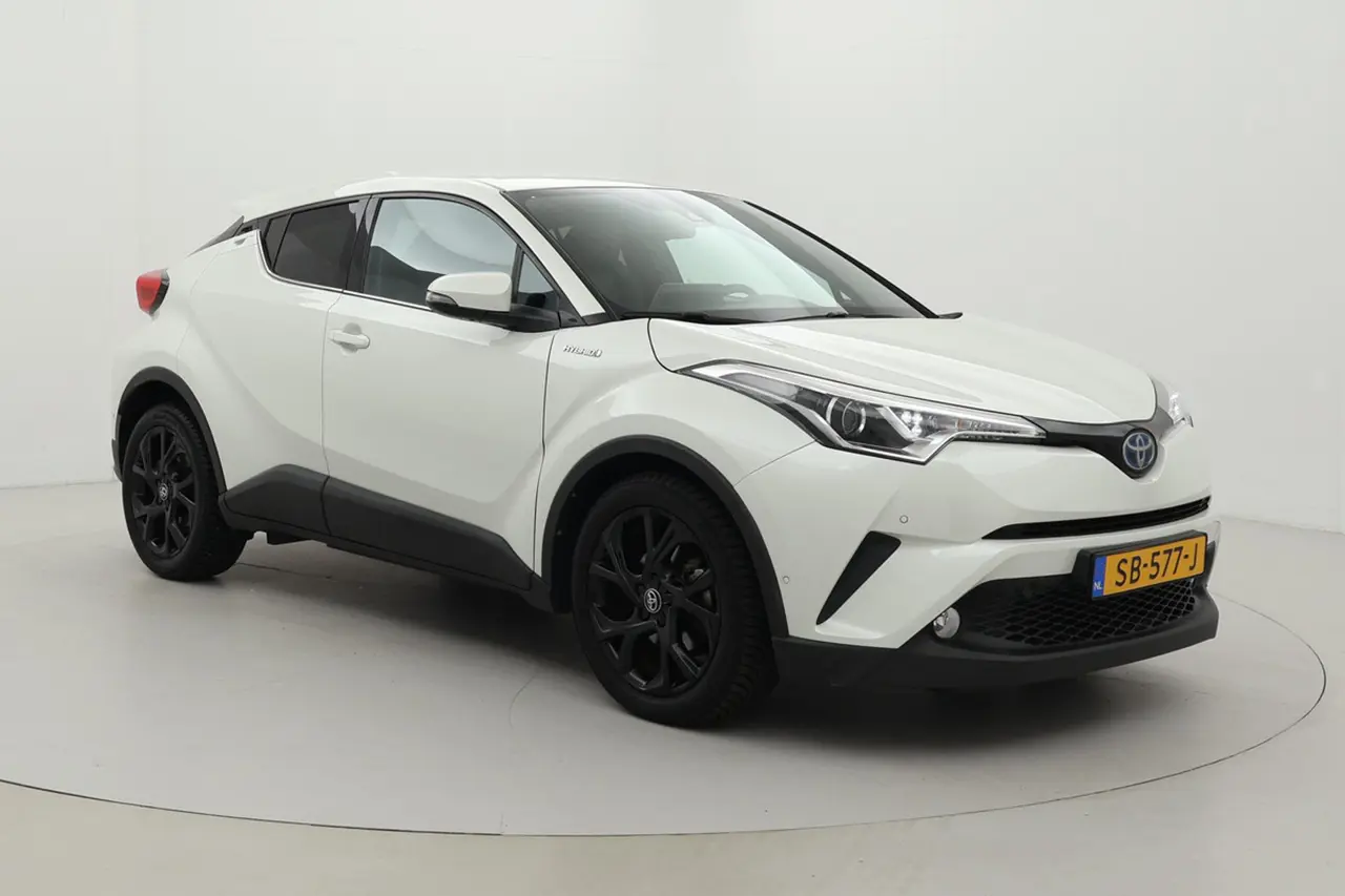 Toyota C-HR 1.8 Hybrid Black Edition 2018, foto 1