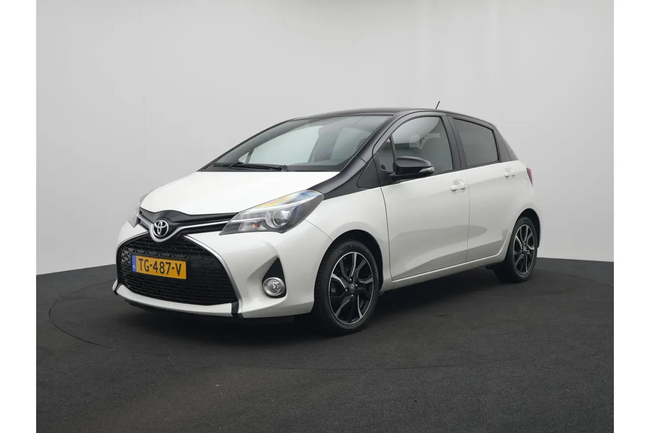 Toyota Yaris 1.0 VVT-i Trend Bi-Tone 2017, foto 1
