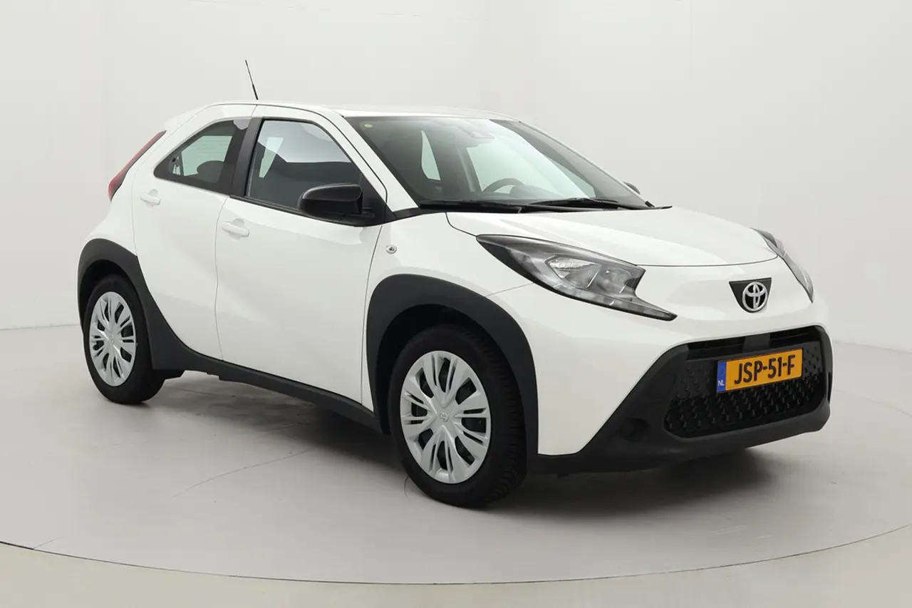 Toyota Aygo X 1.0 VVT-i Mt Play 2025, foto 1