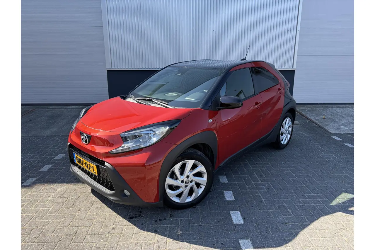 Toyota Aygo X 1.0 VVT-i S-CVT Envy Special 2022, foto 1