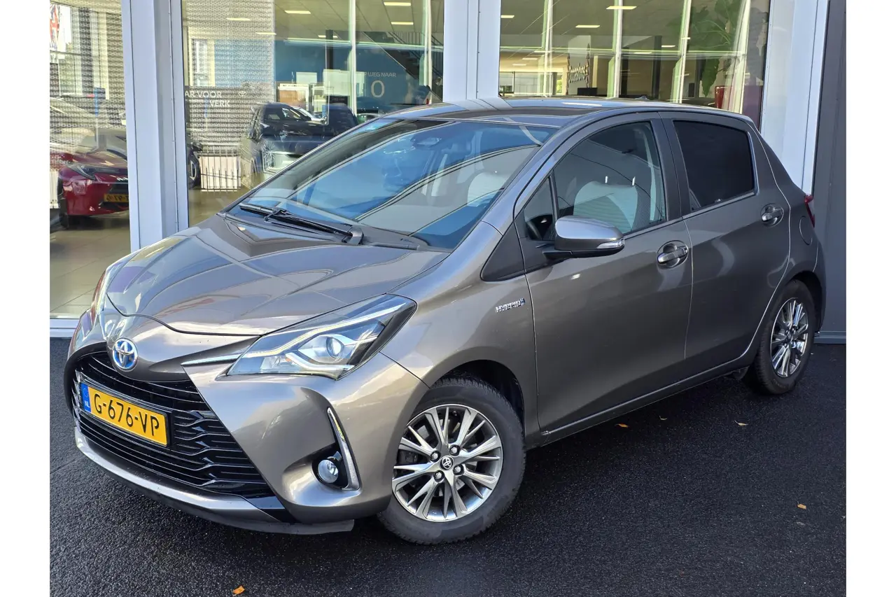 Toyota Yaris 1.5 Hybrid Dynamic 2019, foto 1