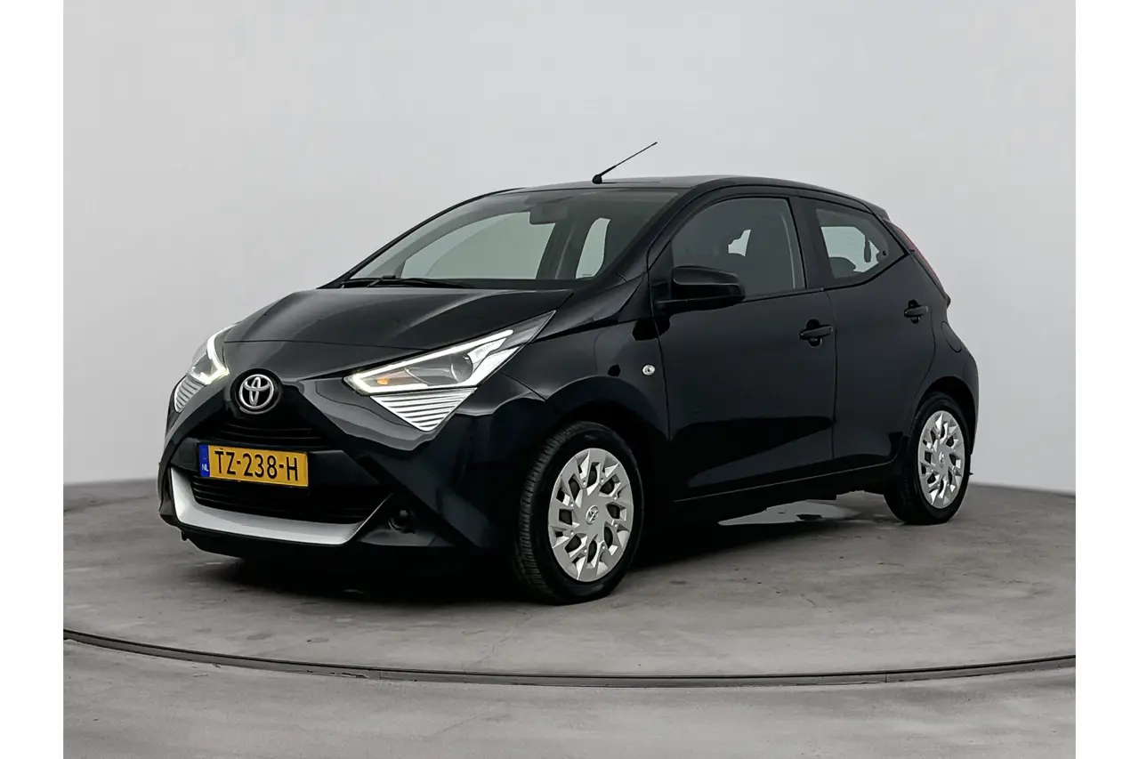 Toyota Aygo 1.0 VVT-i X-Play 2018, foto 1