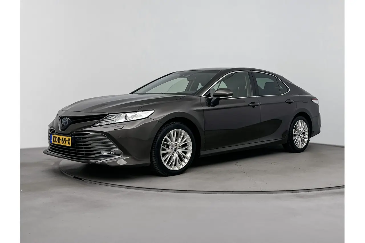 Toyota Camry 2.5 Hybrid Executive 2019, foto 1