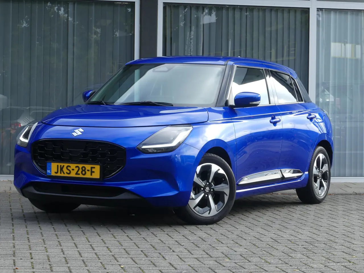 Suzuki Swift 1.2 Style Smart Hybrid 2026, foto 1