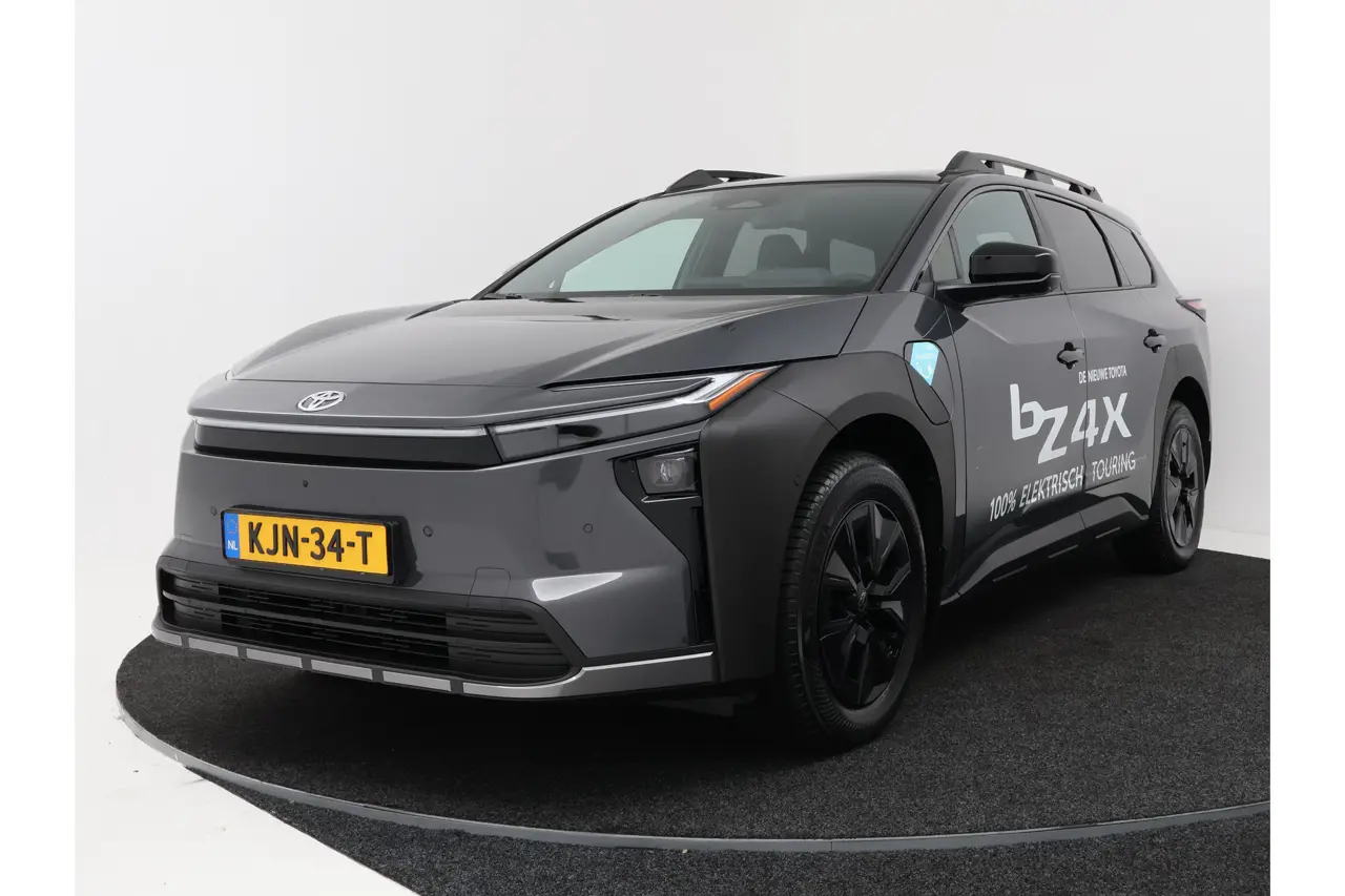 Toyota bZ4X Executive AWD 75 kWh 2026, foto 1