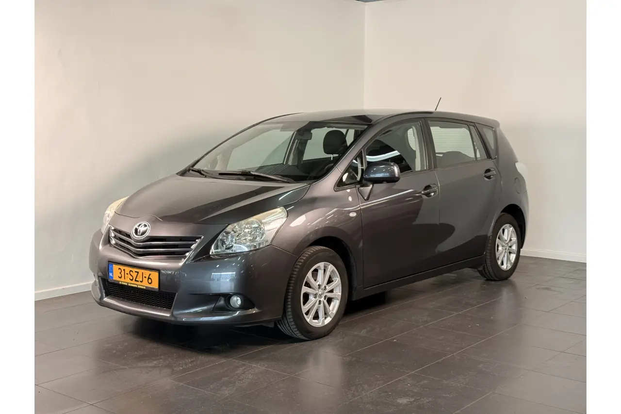 Toyota Verso 1.8 VVT-i Aspiration 2012, foto 1