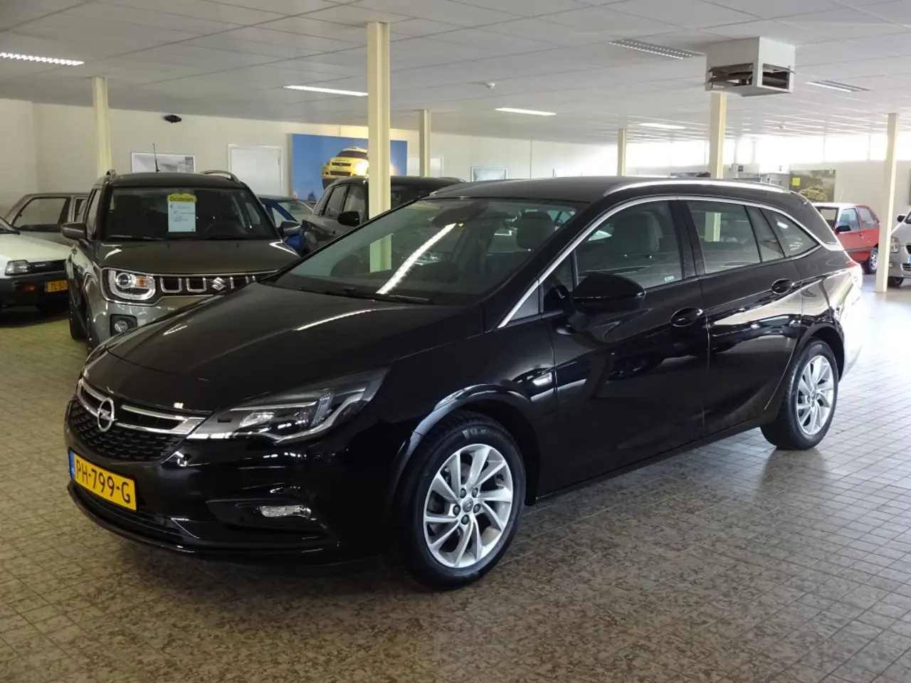 Opel Astra 1.4 Turbo 150Pk Sports Tourer Innovation, Eerste Eigenaar, Weinig Kilometers 2017, foto 1