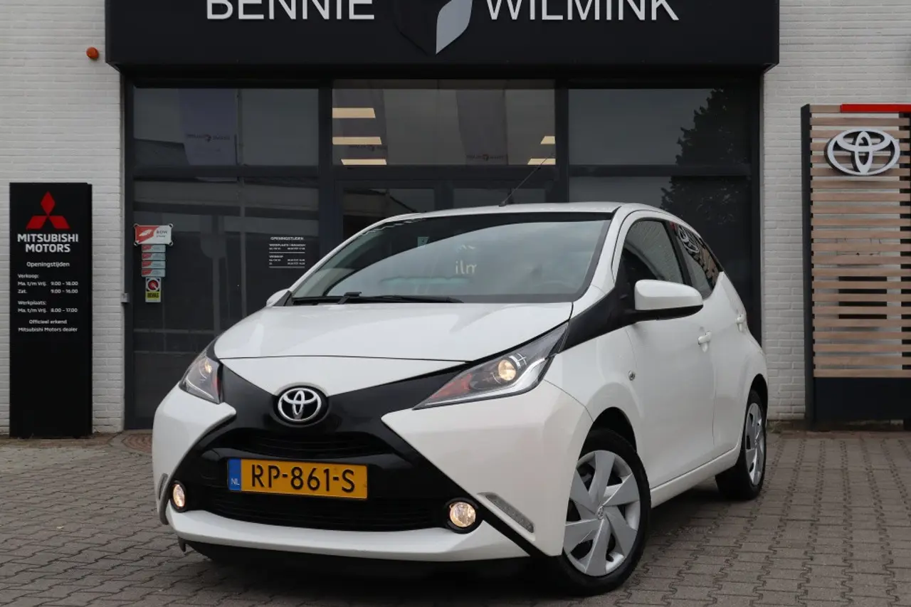 Toyota Aygo 1.0 VVT-i X-Play Carplay 2018, foto 1