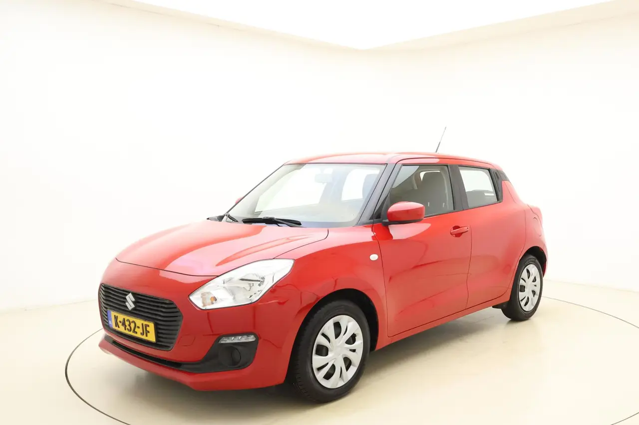 Suzuki Swift 1.2 Comfort Smart Hybrid 2021, foto 1