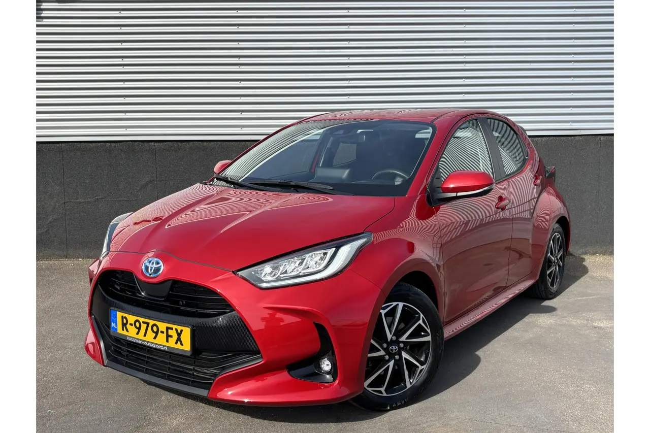 Toyota Yaris 1.5 Hybrid Dynamic 2022, foto 1