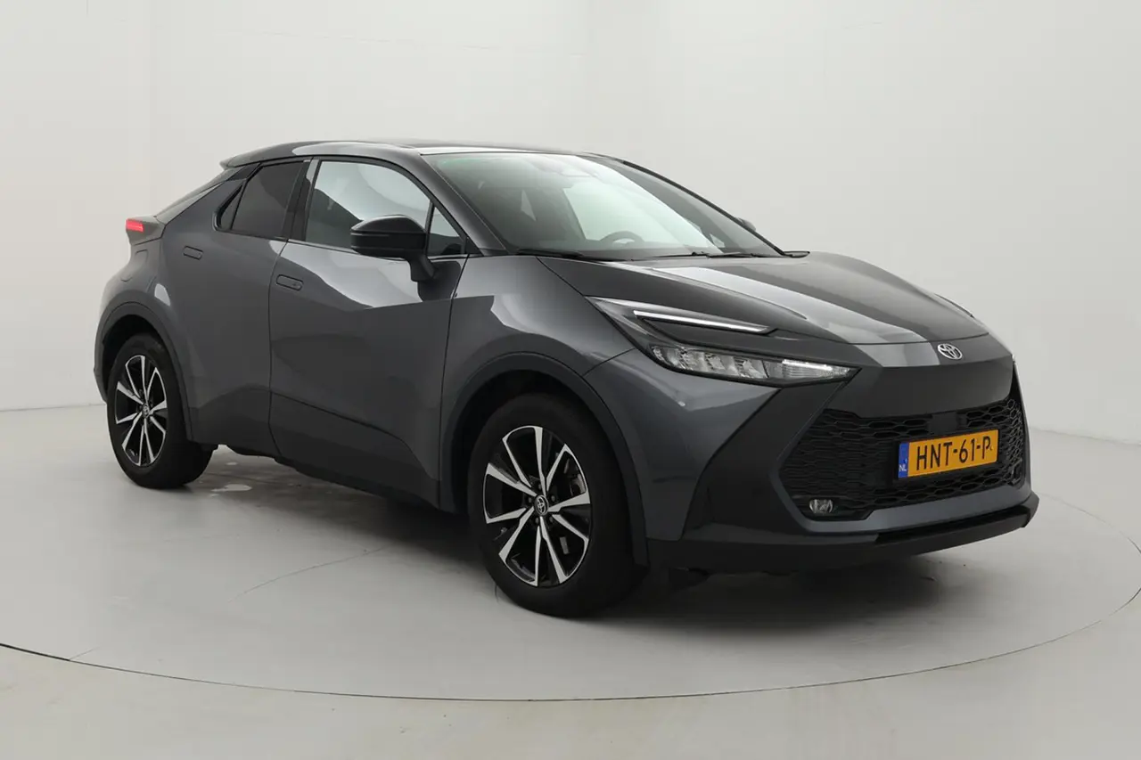 Toyota C-HR 2.0 Plug-In Hybrid 220 Dynamic 2025, foto 1