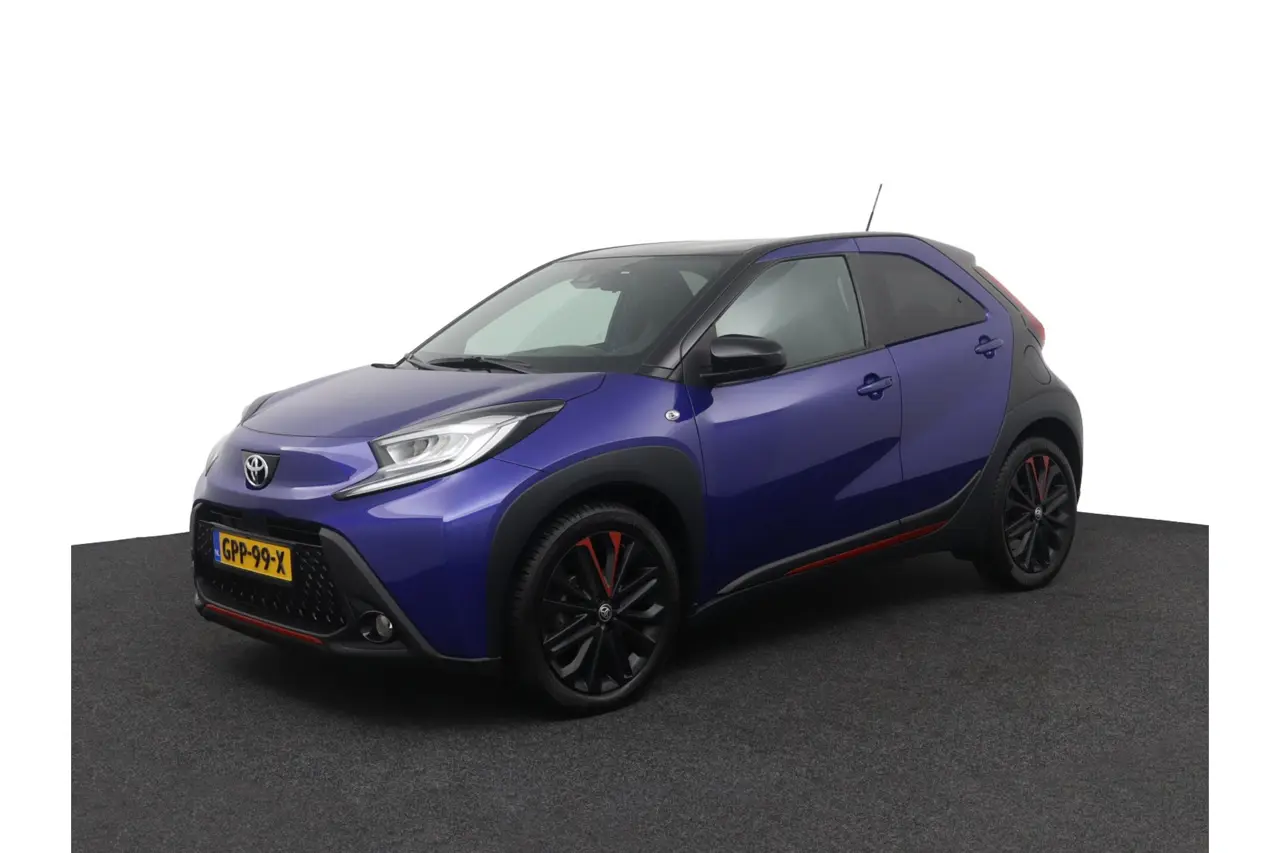 Toyota Aygo X 1.0 VVT-i S-CVT Premium 2024, foto 1