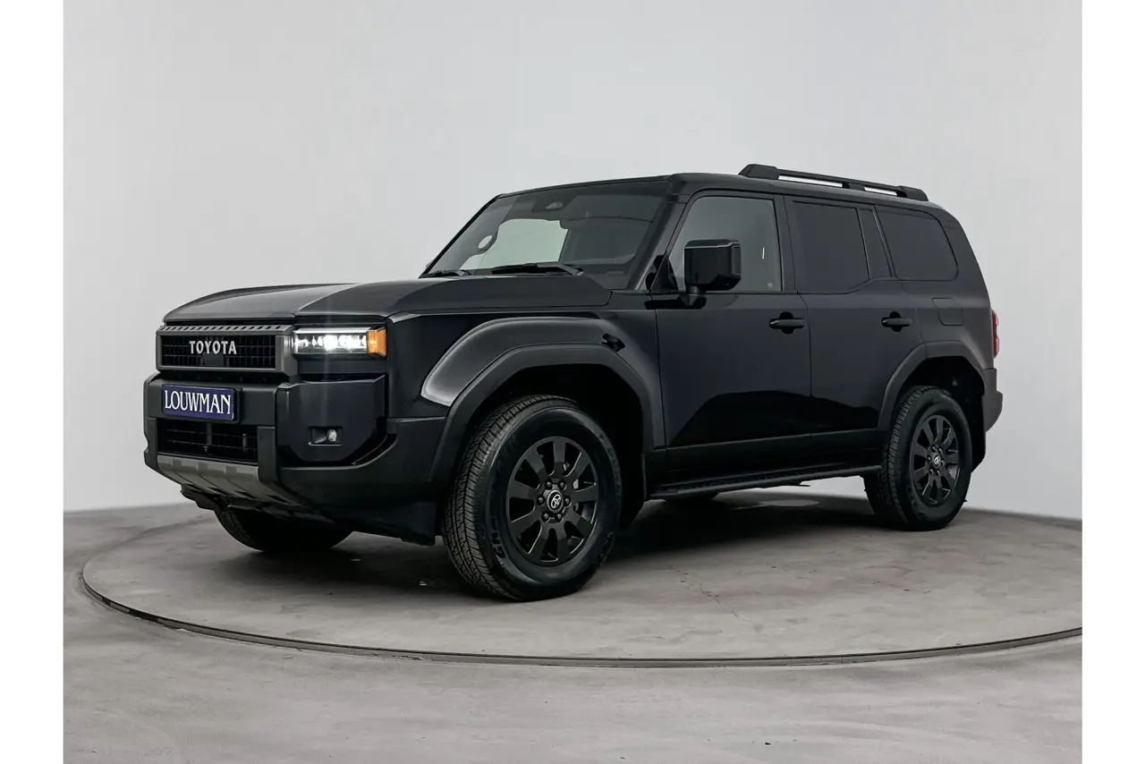 Toyota Land Cruiser 2.8 D-4D Executive Van 2024, foto 1