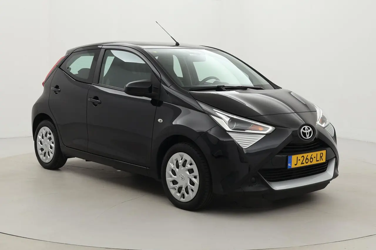 Toyota Aygo 1.0 VVT-i X-Play 2020, photo 1