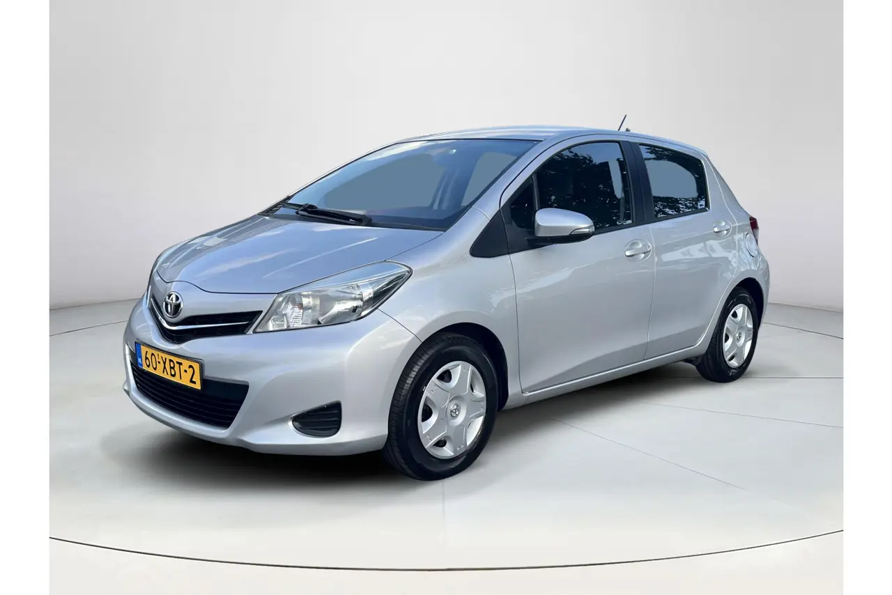 Toyota Yaris 1.0 VVT-i Aspiration 2012, foto 1