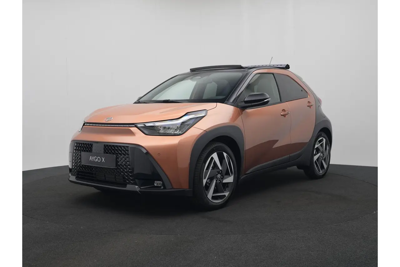 Toyota Aygo X Hybrid 115 Pk Envy Cabriolet 2026, photo 1