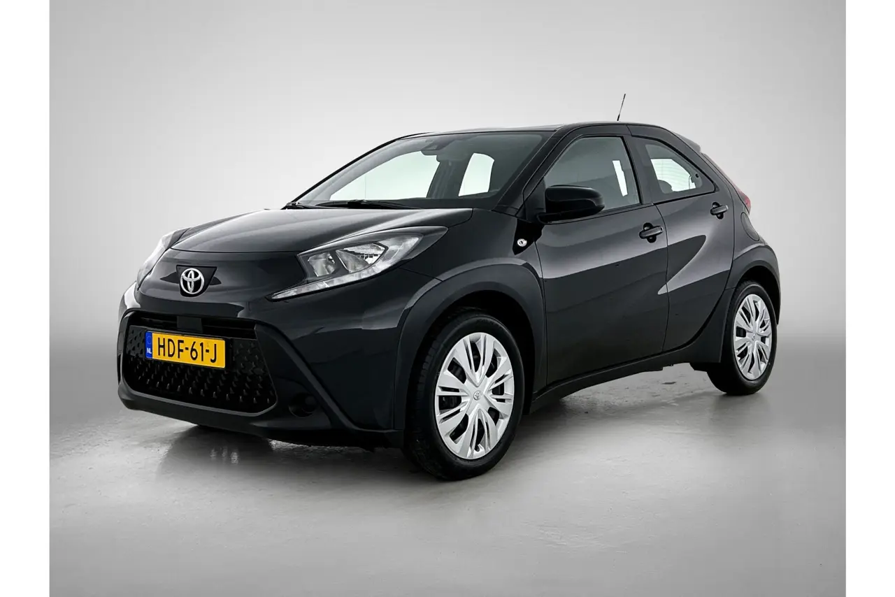 Toyota Aygo X 1.0 VVT-i MT Play 2025, foto 1