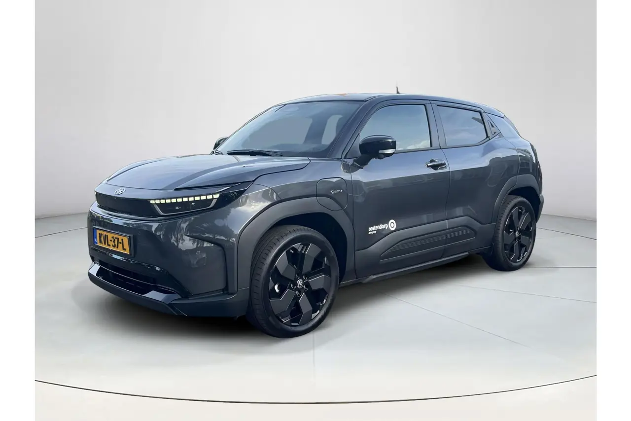 Toyota Urban Cruiser Executive 61 kWh 2026, foto 1