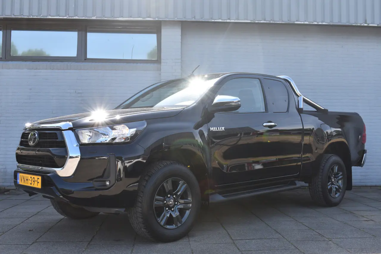 Toyota Hilux 2.4 D-4D Xtra Cab Professional Automaat 150Pk 2021, foto 1
