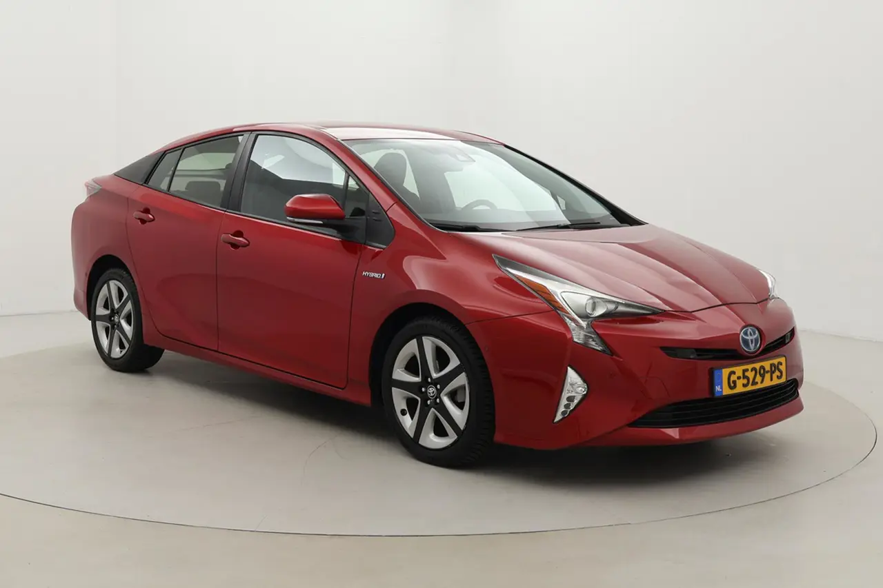 Toyota Prius 1.8 Dynamic 2017, foto 1