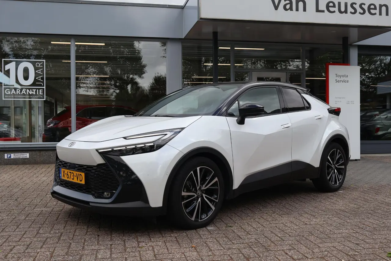 Toyota C-HR 1.8 Hybrid 140 Executive 2024, foto 1