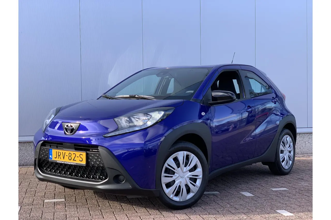Toyota Aygo X 1.0 VVT-i MT Play 2025, foto 1